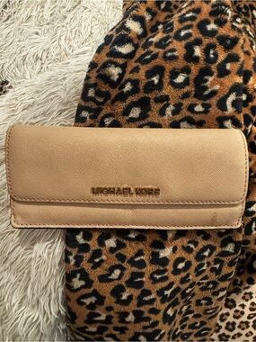 Michael Kors Pink Wallet Clutch